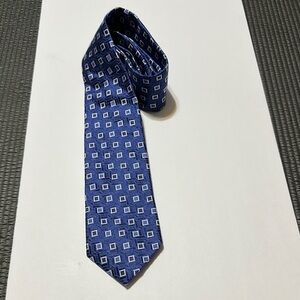 Vakko Blue and White Geometric Silk Tie